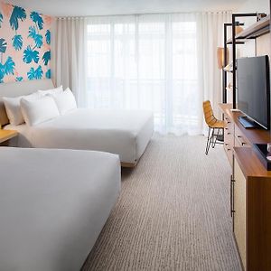 Deluxe Room 2 King Beds Balcony